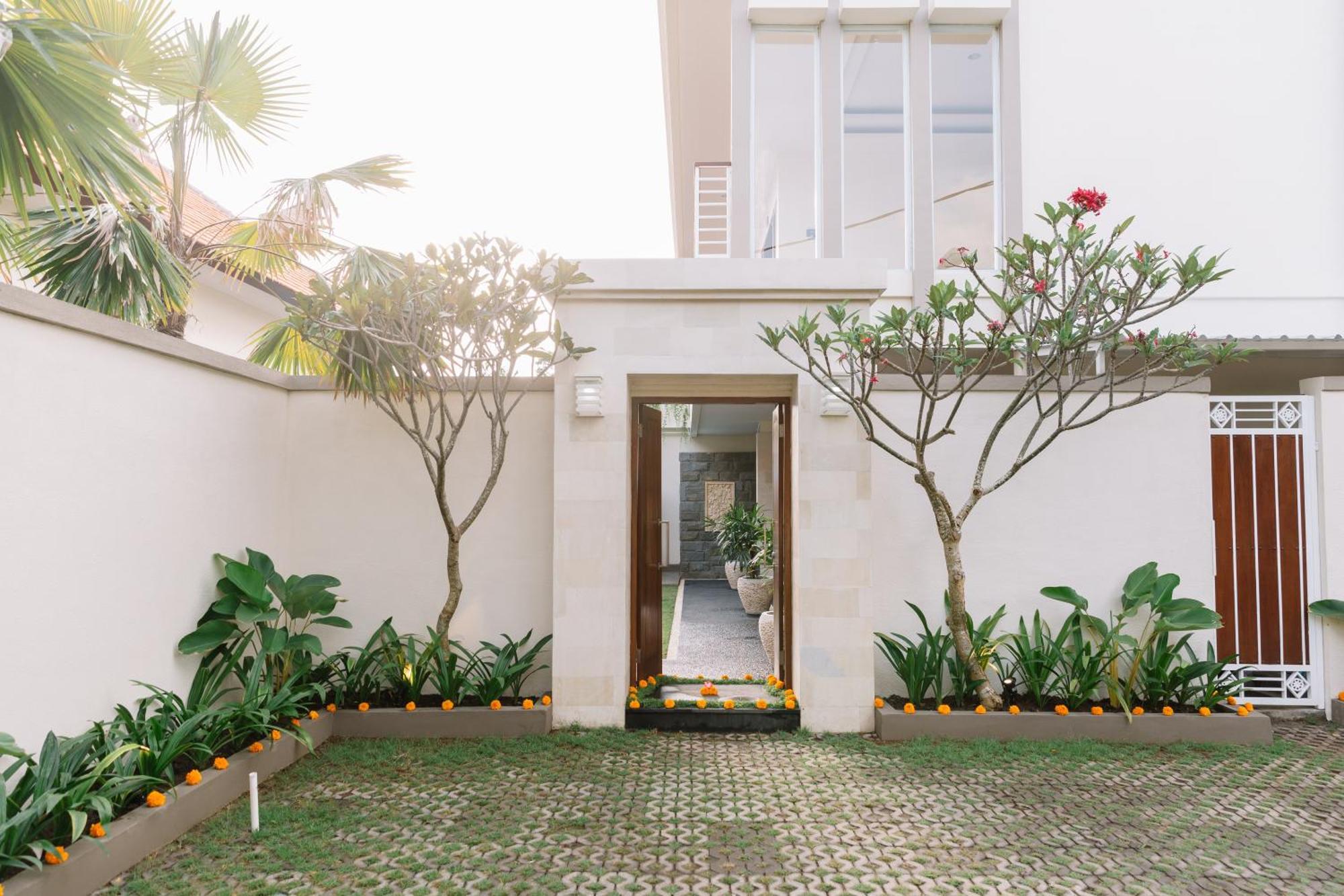 Kubu Benoa Guest House Nusa Dua  Exterior photo